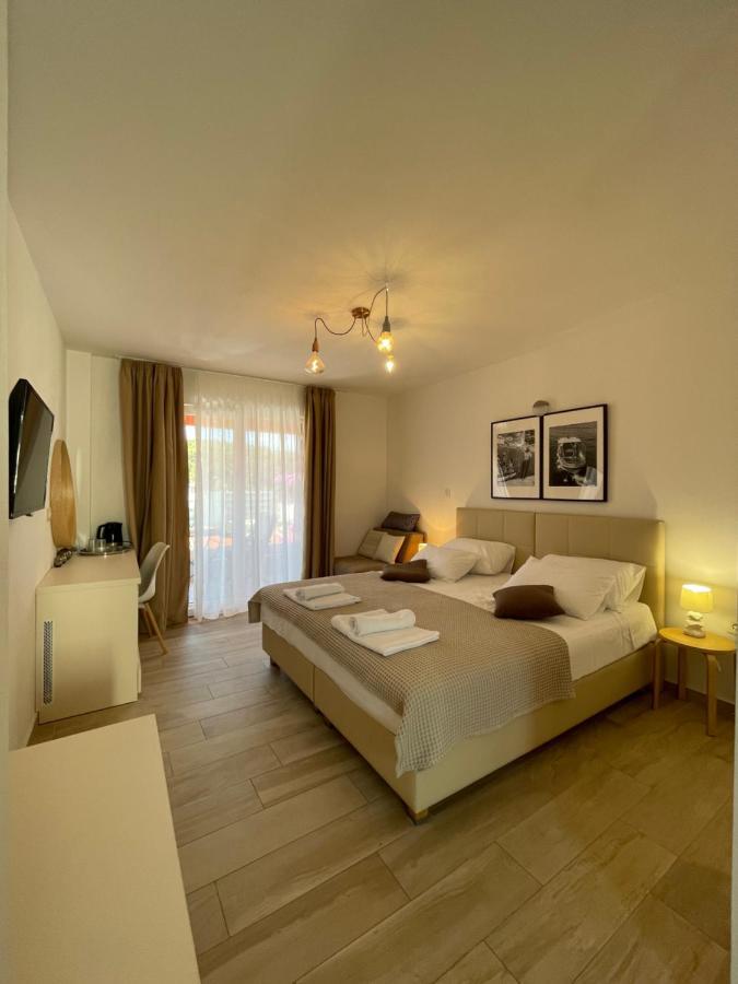 St. Nicholas Rooms ฮวาร์ ภายนอก รูปภาพ